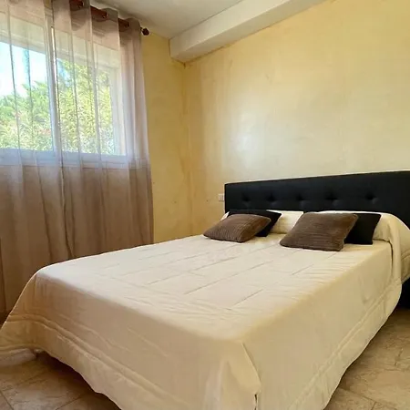 Flat Apartment *